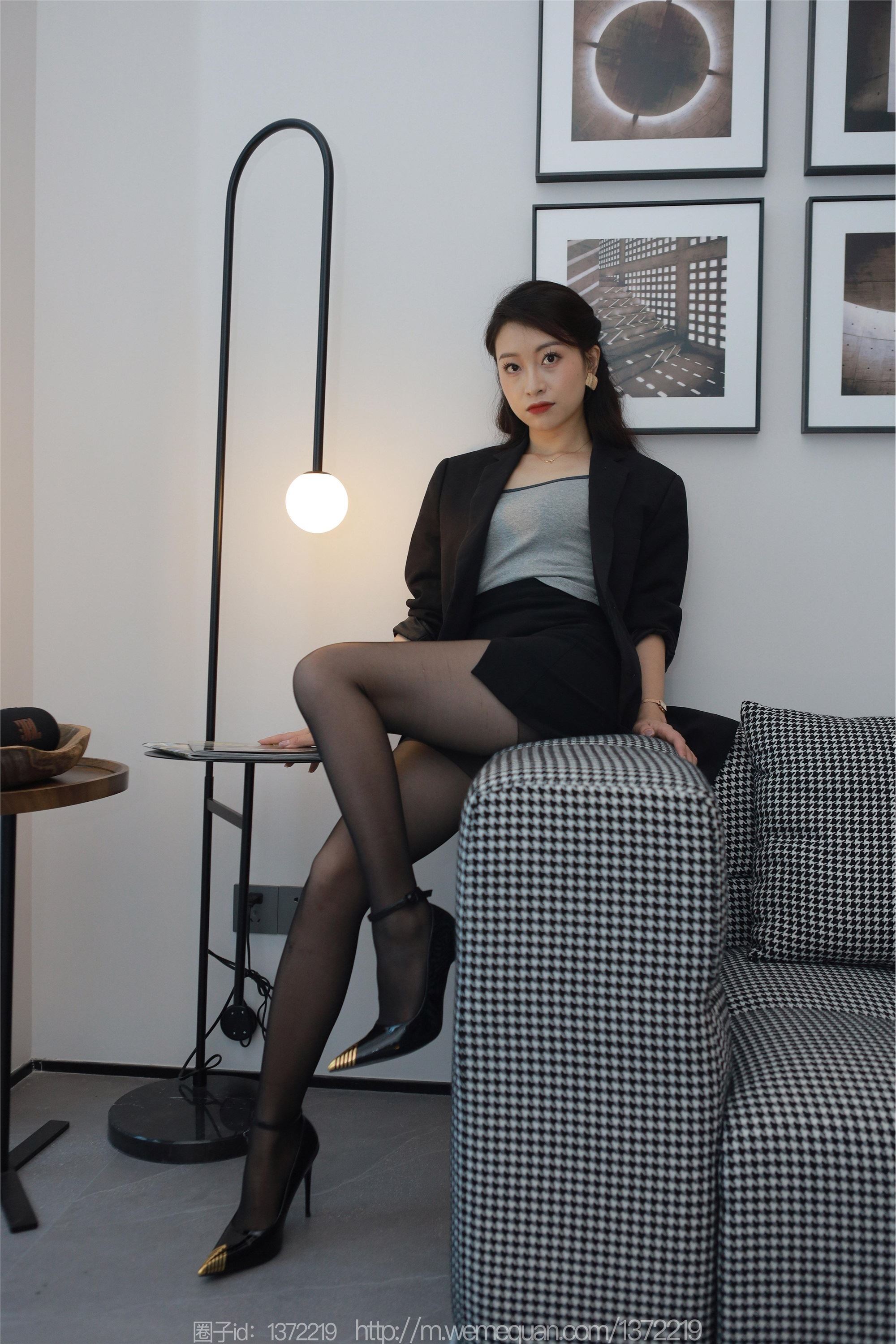 IESS异思趣向  2023.07.27 丝享家 1491 小婕《黑金高跟鞋》